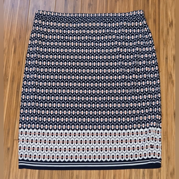 NWOT Max Studio Patterned Skirt - Picture 1 of 6